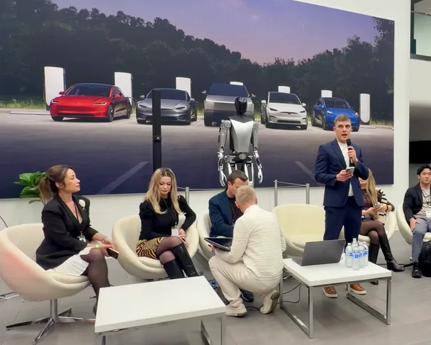 Pitching at a Foundry Demo Day in the Tesla showroom